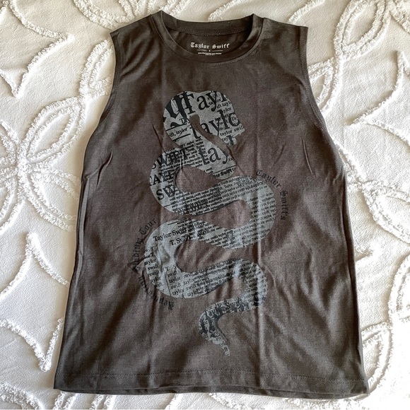 Taylor Swift Tops - Taylor Swift Reputation Tour Snake Muscle Tank Small Dark Gray NEW IN PACKAGE